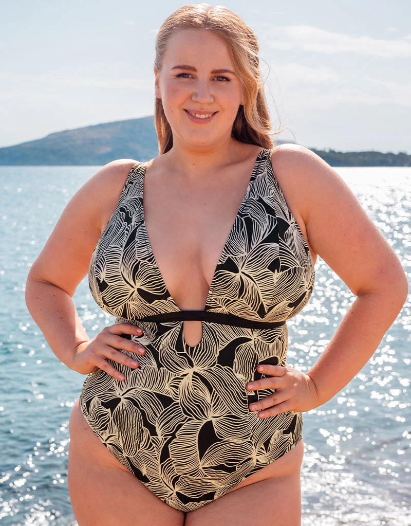 Curvy Kate Ripple Reef Reversible Non-Wired Multiway Swimsuit Black Print - Image 10