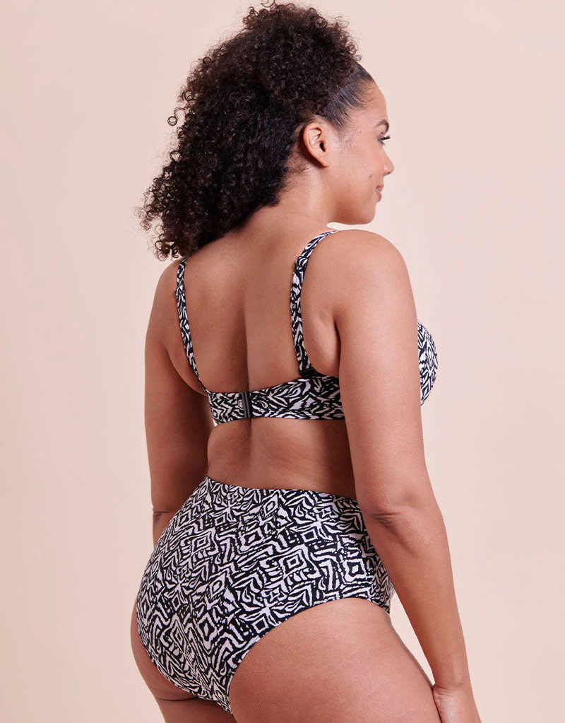 Curvy Kate Wild Horizon Bandeau Strapless Multiway Bikini Top Black Print - Image 7