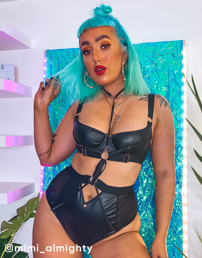 Scantilly Harnessed Padded Half Cup Bra Black - Image 18