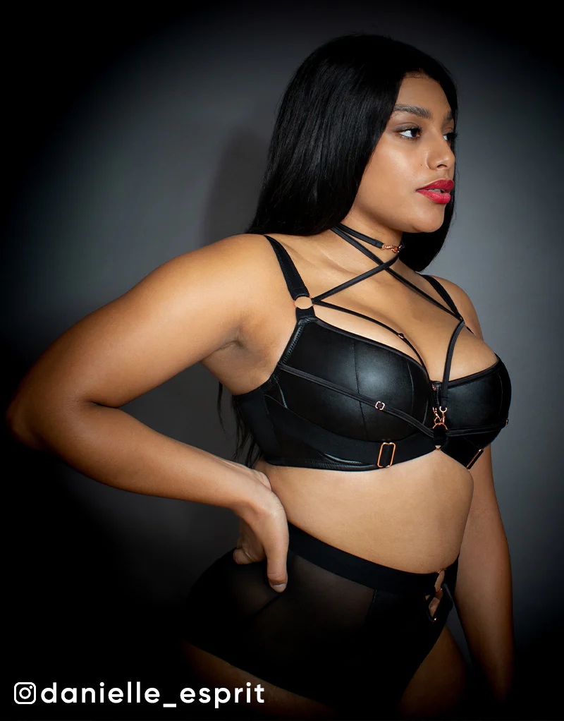 Scantilly Harnessed Padded Half Cup Bra Black - Image 19